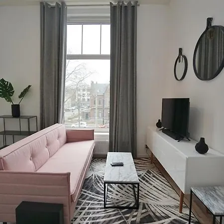 Hotel Metropolitan 4*